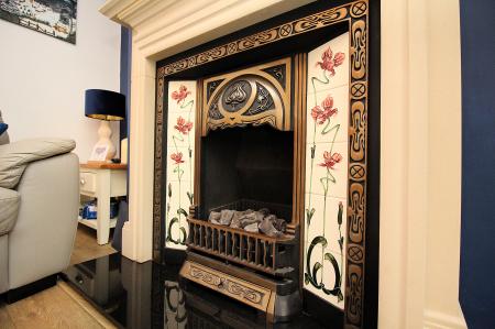 3 bedroom Semi-detached house for sale in Barkby Road, Queniborough, LE7