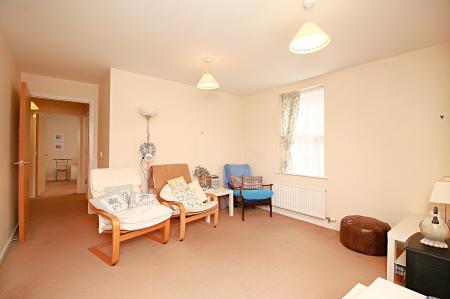 2 bedroom Flat for sale in Barkby Road, Syston, LE7