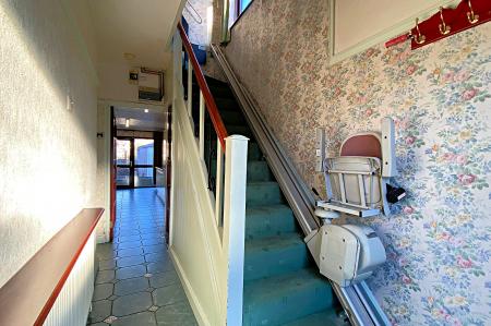 3 bedroom Semi-detached house for sale in Barkby Road, Syston, LE7