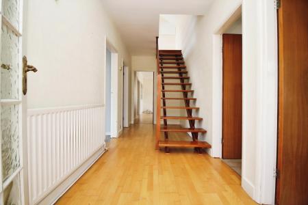 4 bedroom Detached bungalow for sale in Barkby Road, Syston, LE7