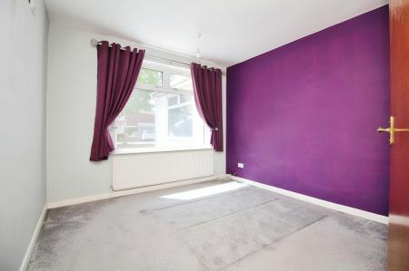 4 bedroom Detached bungalow for sale in Barkby Road, Syston, LE7