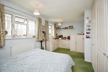 2 bedroom Town house for sale in Barkby Road, Syston, LE7