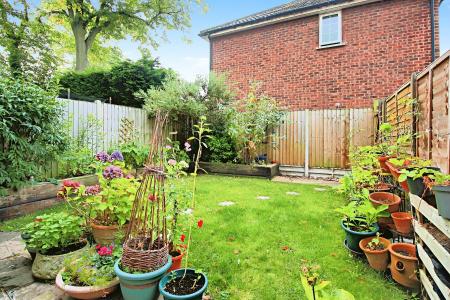 2 bedroom Town house for sale in Barkby Road, Syston, LE7