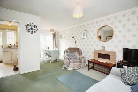 2 bedroom Town house for sale in Barkby Road, Syston, LE7