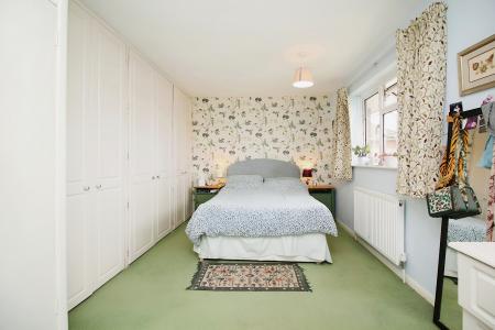 2 bedroom Town house for sale in Barkby Road, Syston, LE7