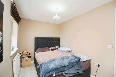 4 bedroom Semi-detached house for sale in Becks Close, Birstall, LE4