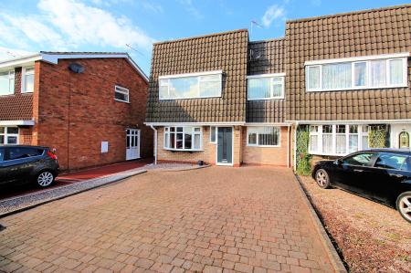 3 bedroom Detached house for sale in Beechwood Avenue, Queniborough, LE7