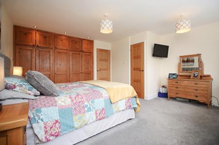 3 bedroom Detached house for sale in Beechwood Avenue, Queniborough, LE7