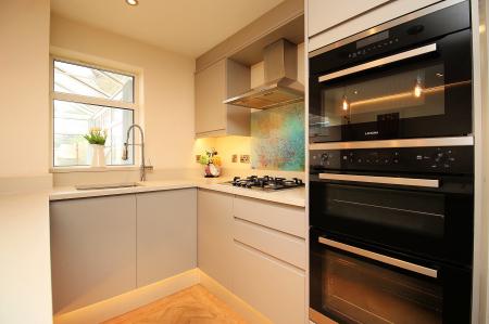 3 bedroom Detached house for sale in Beechwood Avenue, Queniborough, LE7