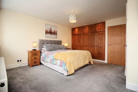 3 bedroom Detached house for sale in Beechwood Avenue, Queniborough, LE7