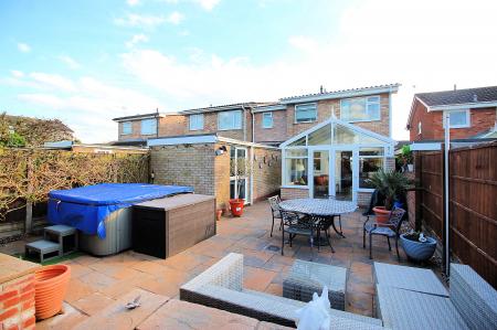 3 bedroom Detached house for sale in Beechwood Avenue, Queniborough, LE7