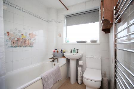 3 bedroom Detached house for sale in Beechwood Avenue, Queniborough, LE7