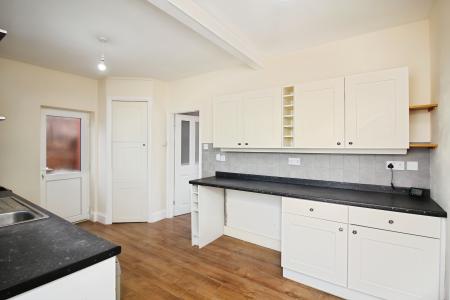 2 bedroom Semi-detached house for sale in Birchtree Avenue, Birstall, LE4