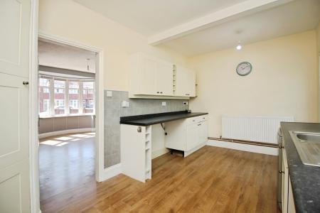 2 bedroom Semi-detached house for sale in Birchtree Avenue, Birstall, LE4