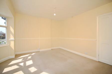 2 bedroom Semi-detached house for sale in Birchtree Avenue, Birstall, LE4