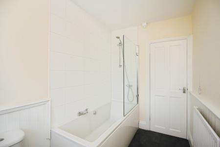 2 bedroom Semi-detached house for sale in Birchtree Avenue, Birstall, LE4