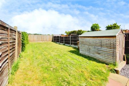 2 bedroom Semi-detached house for sale in Birchtree Avenue, Birstall, LE4