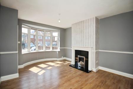 2 bedroom Semi-detached house for sale in Birchtree Avenue, Birstall, LE4