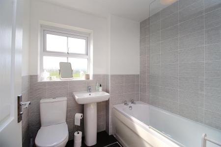 4 bedroom Detached house for sale in Blackfriars Road, Syston, LE7