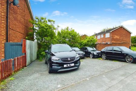2 bedroom Terraced House for sale in Blount Road, Thurmaston, LE4