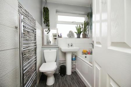 2 bedroom Terraced House for sale in Blount Road, Thurmaston, LE4