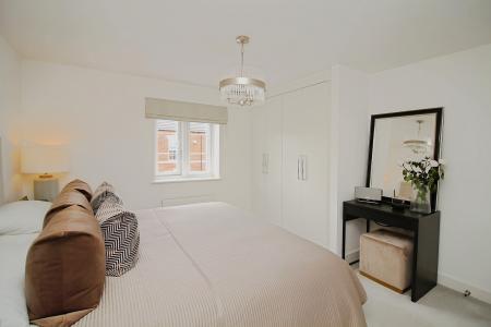 4 bedroom Detached house for sale in Boonton Meadows Way, Queniborough, LE7