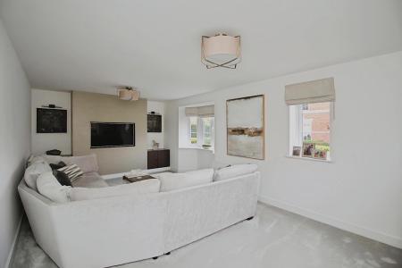 4 bedroom Detached house for sale in Boonton Meadows Way, Queniborough, LE7