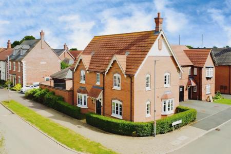 4 bedroom Detached house for sale in Boonton Meadows Way, Queniborough, LE7