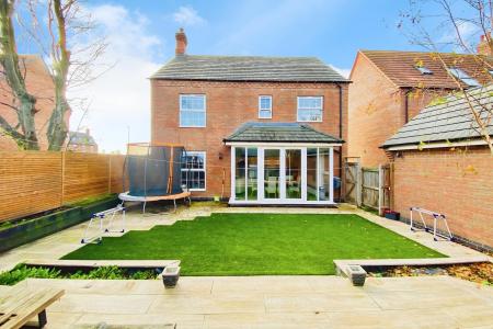 4 bedroom Detached house for sale in Boonton Meadows Way, Queniborough, LE7