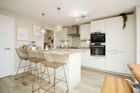 4 bedroom Detached house for sale in Boonton Meadows Way, Queniborough, LE7