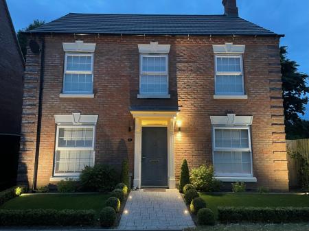 4 bedroom Detached house for sale in Boonton Meadows Way, Queniborough, LE7