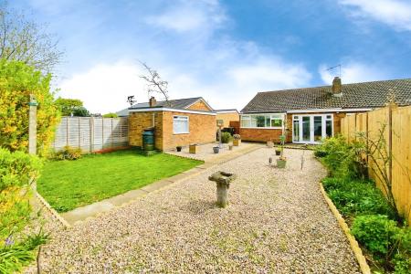 2 bedroom Semi-detached bungalow for sale in Bracken Dale, East Goscote, LE7