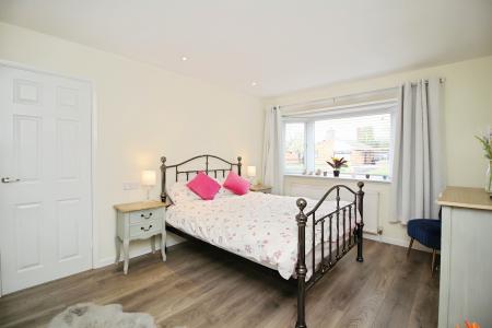 2 bedroom Semi-detached bungalow for sale in Bracken Dale, East Goscote, LE7