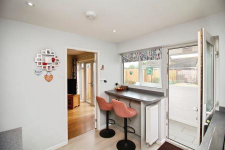 2 bedroom Semi-detached bungalow for sale in Bracken Dale, East Goscote, LE7