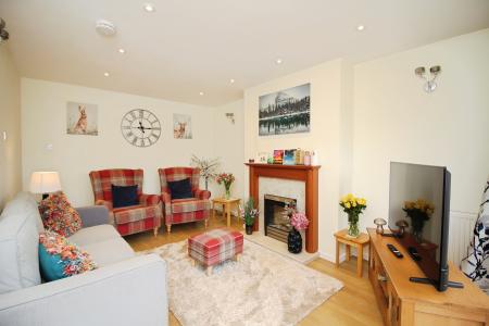 2 bedroom Semi-detached bungalow for sale in Bracken Dale, East Goscote, LE7