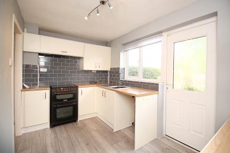 2 bedroom Terraced House for sale in Brackenfield Way, Thurmaston, LE4