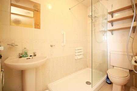 2 bedroom Terraced House for sale in Brackenfield Way, Thurmaston, LE4