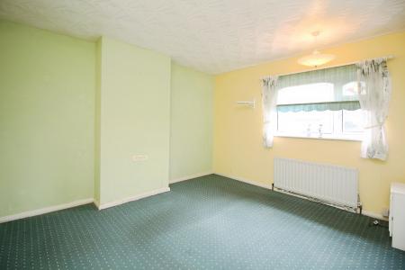 3 bedroom Semi-detached house for sale in Bradgate Avenue, Thurmaston, LE4