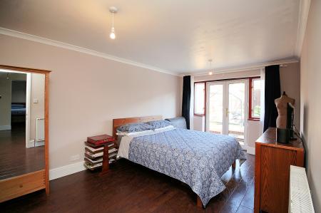 4 bedroom Detached bungalow for sale in Bramber Close, Thurmaston, LE4