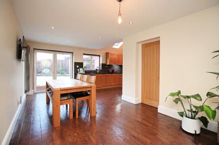 4 bedroom Detached bungalow for sale in Bramber Close, Thurmaston, LE4