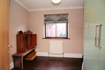 4 bedroom Detached bungalow for sale in Bramber Close, Thurmaston, LE4