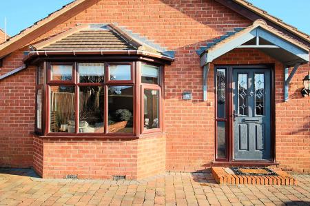 4 bedroom Detached bungalow for sale in Bramber Close, Thurmaston, LE4