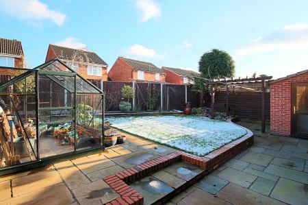 4 bedroom Detached bungalow for sale in Bramber Close, Thurmaston, LE4