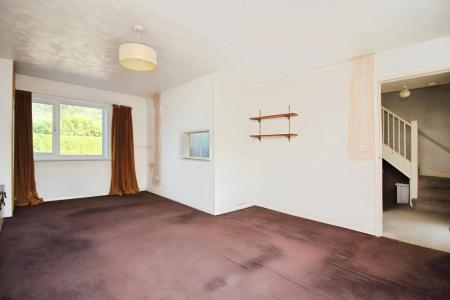 6 bedroom Semi-detached house for sale in Bramley Road, Birstall, LE4