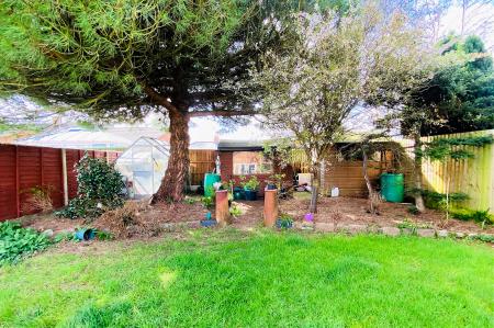 2 bedroom Detached bungalow for sale in Brighton Avenue, Syston, LE7