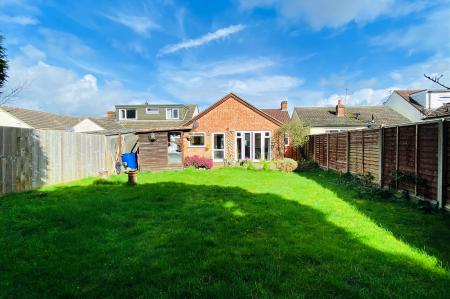 2 bedroom Detached bungalow for sale in Brighton Avenue, Syston, LE7