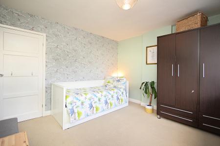 3 bedroom Terraced House for sale in Brighton Avenue, Syston, LE7