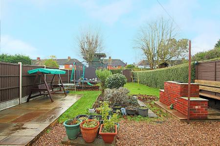 3 bedroom Terraced House for sale in Brighton Avenue, Syston, LE7