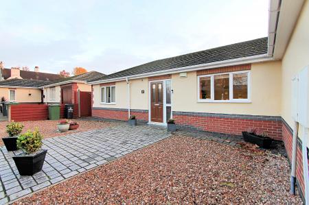 3 bedroom Detached bungalow for sale in Broad Street, Syston, LE7