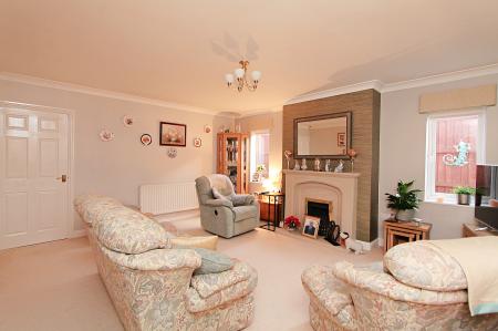 3 bedroom Detached bungalow for sale in Broad Street, Syston, LE7